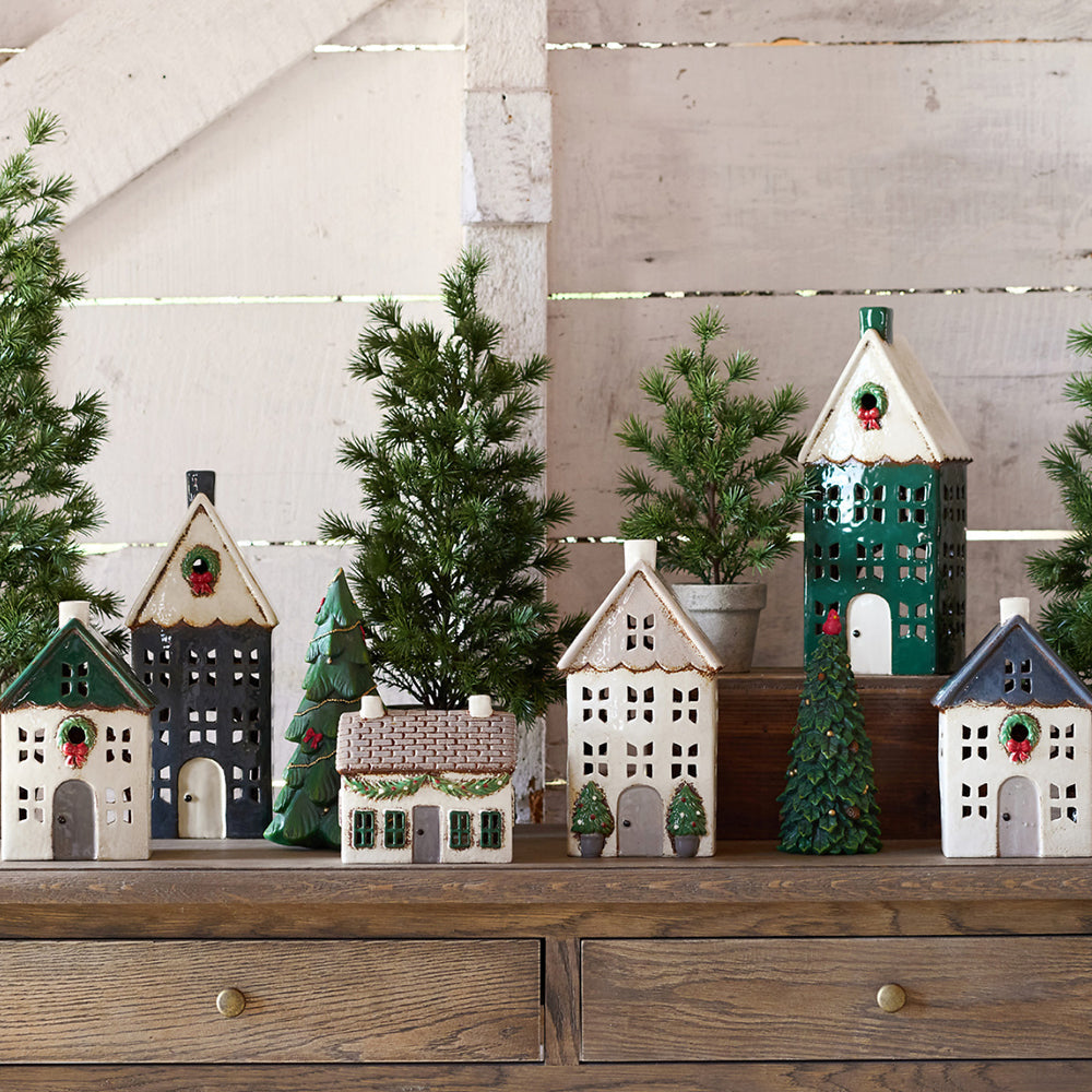 THE CHRISTMAS EDIT