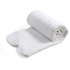 Ava Cotton Bedspread in White with Scalloped Edge